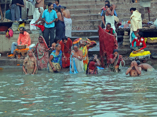 2040574231_tVfE3cIP_depositphotos_13182600-Hindus-perform-ritual-puja-at__1_.jpg