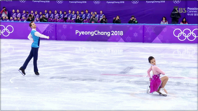 d,d,p은반 위에 울려퍼진 ‘홀로 아리랑’...민유라·겜린 무대 ‘금메달 이상의 감동’ [평창동계올림픽][2018-02-24-08-26-51]9.JPG